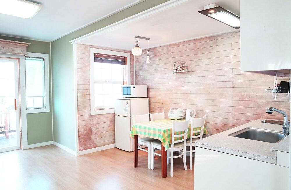 Buan Never Ending Story Pension