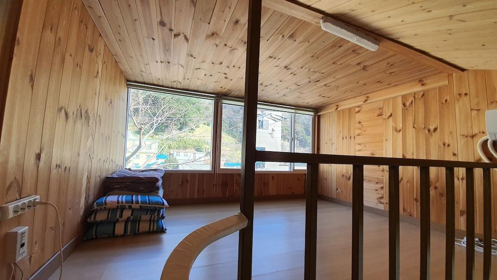 Ulleung Haeoreum Pension