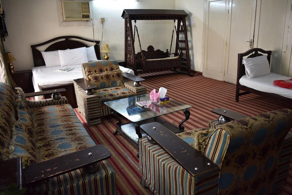 Grand Inn Guest House