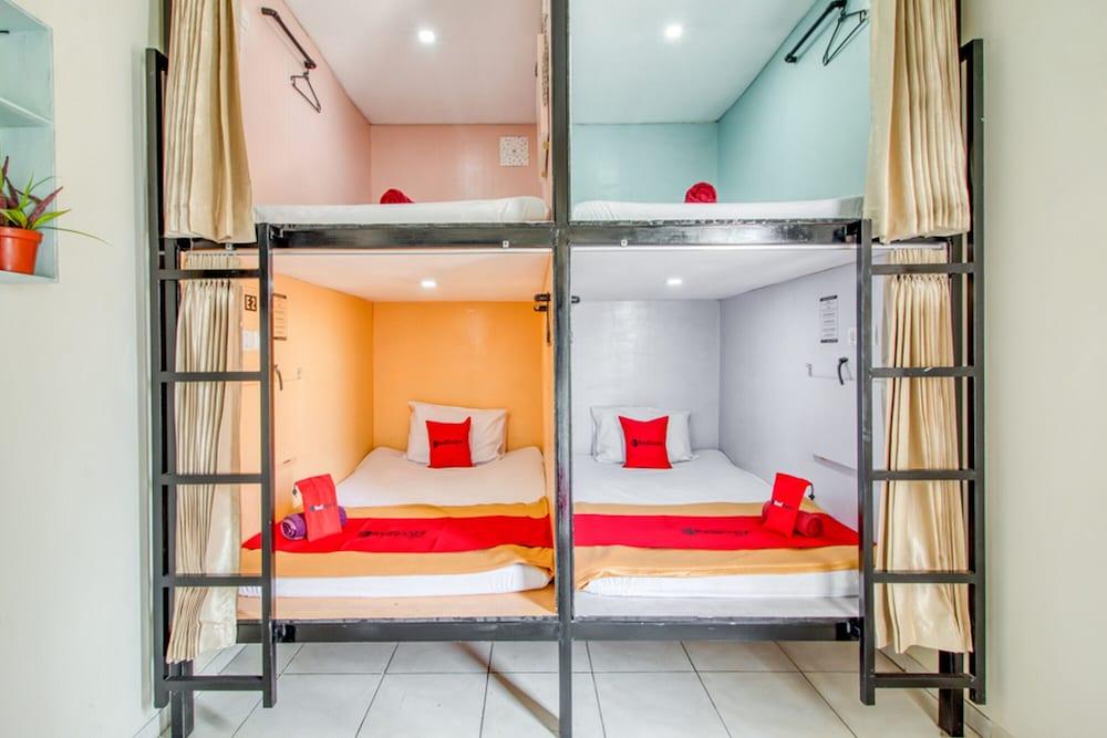 RedDoorz Hostel near Terminal Condongcatur Jogja