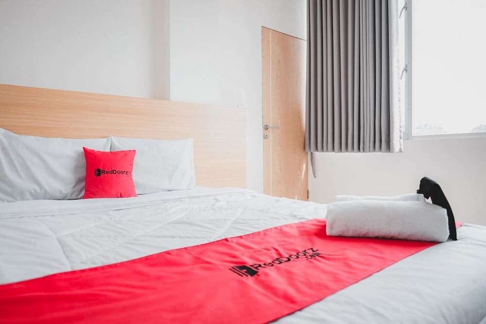 Formerly Reddoorz Plus @ Otista Raya Ciputat