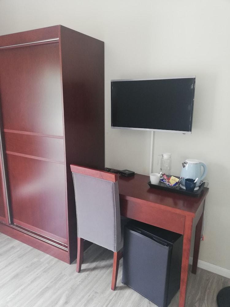 Atlantic Pearl Rivonia Guest House