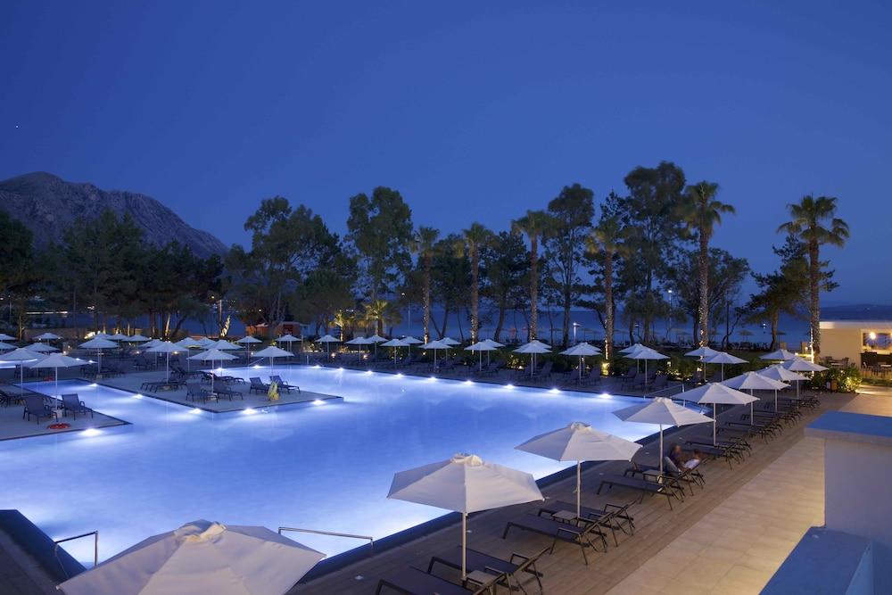 Paleros Beach Resort