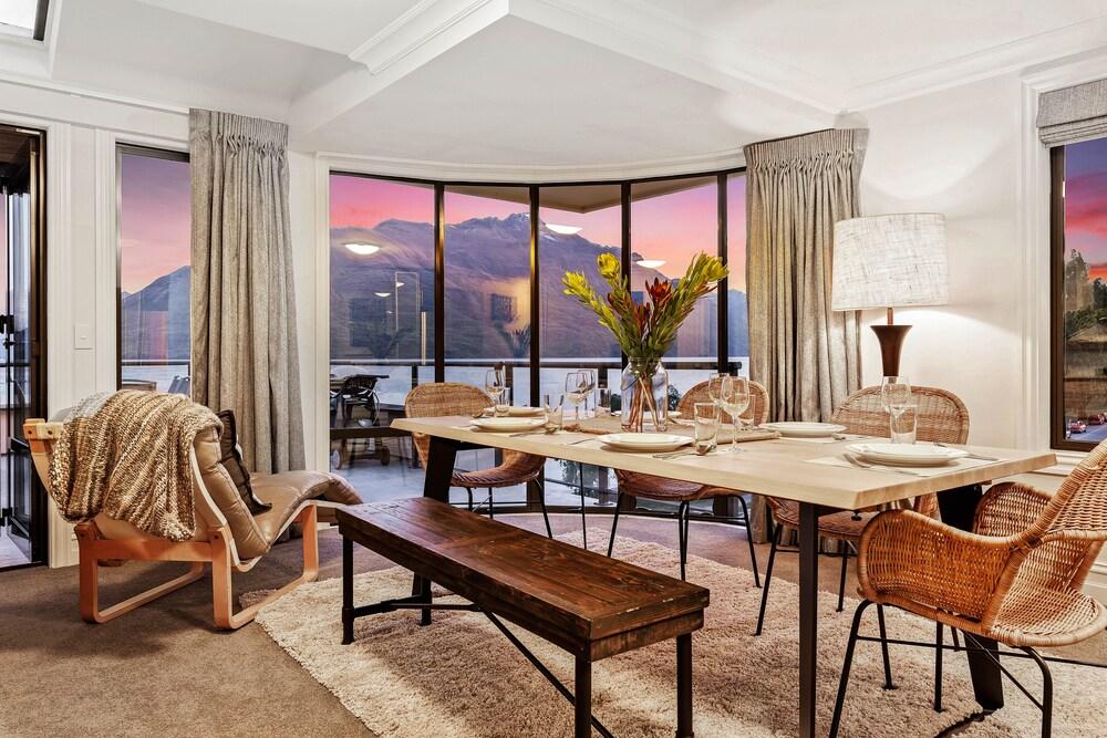 Central Luxury at 408 The Beacon 2 BR