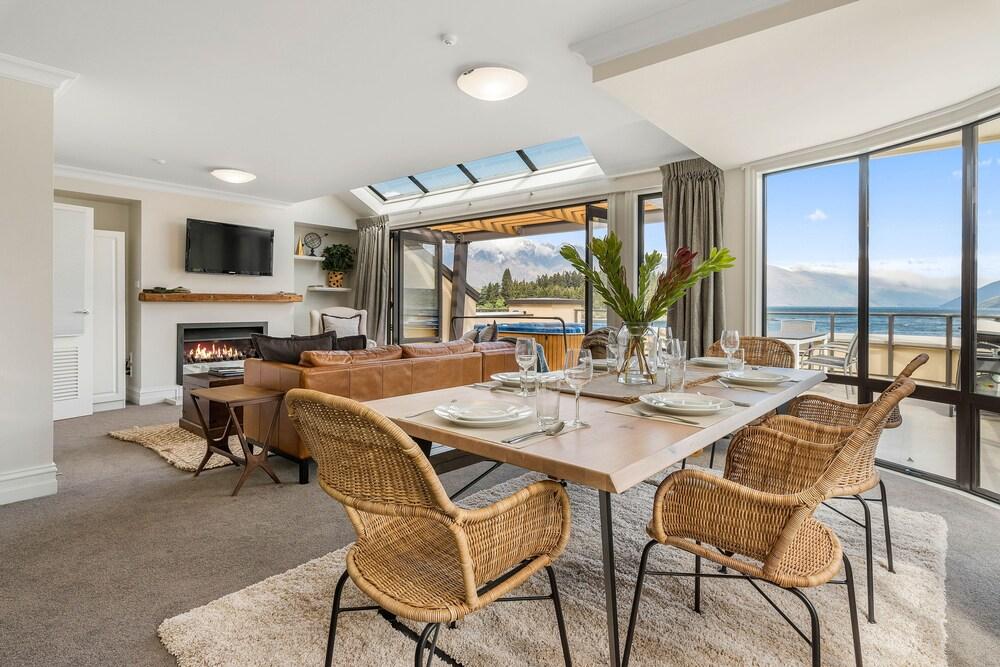 Central Luxury at 408 The Beacon 2 BR