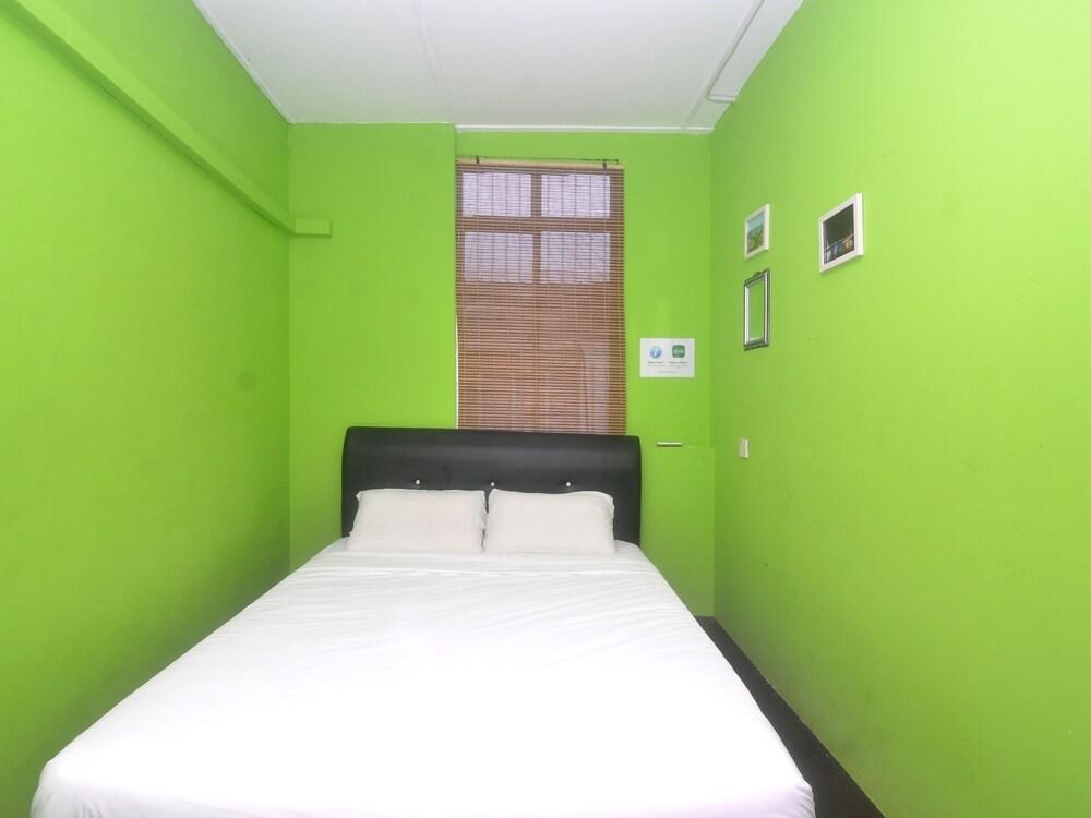 Hotel O Tropical Lodge