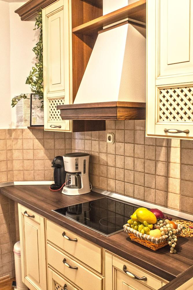 Split Theatre Apartments