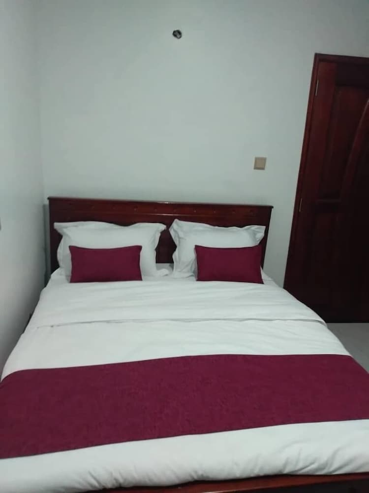 Golden View Hotel Ibanda