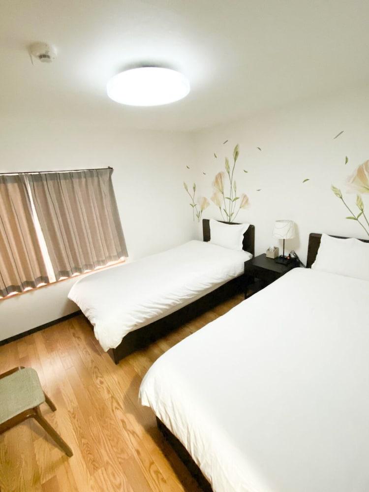 Osaka Nipponbashi Family House