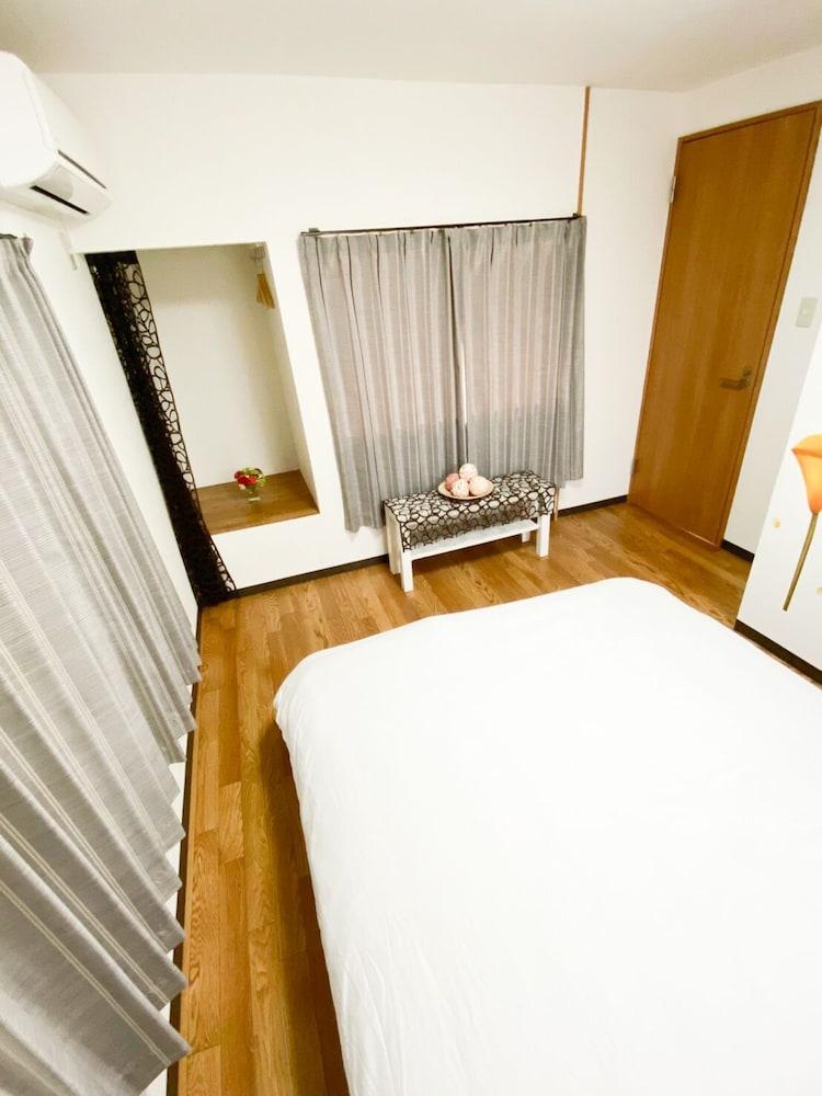 Osaka Nipponbashi Family House