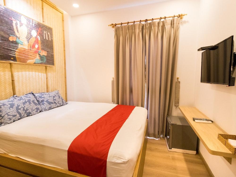 OYO 857 Celina Hotel