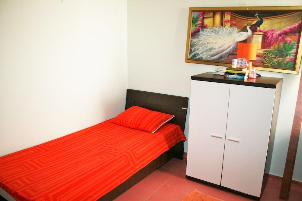 Spacious Sea View Apartment