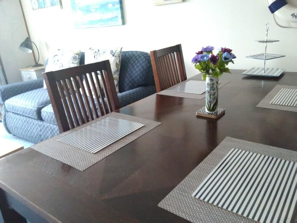 Riverside Court Apartment