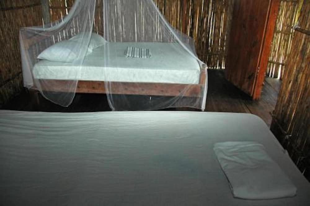 San Blas Private Beach Cabin