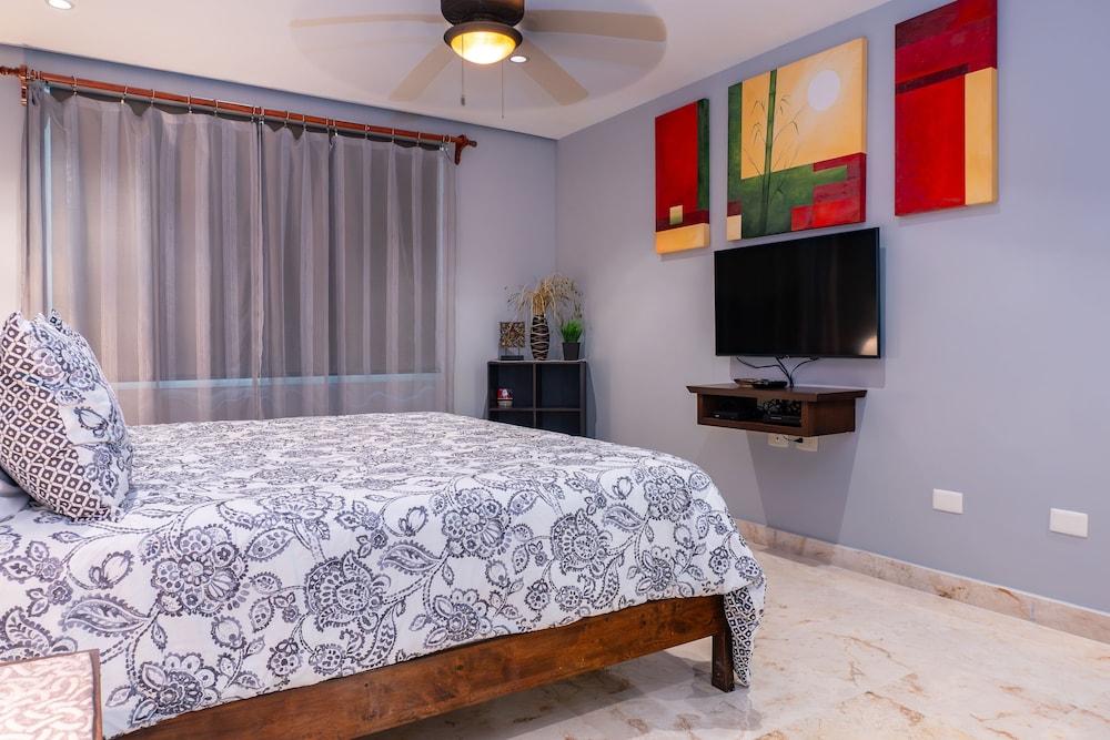 Elements 112 2 Bedroom Condo by RedAwning