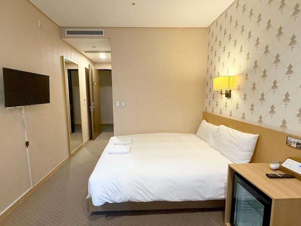 Mohenic Hotel Seoul Myeongdong