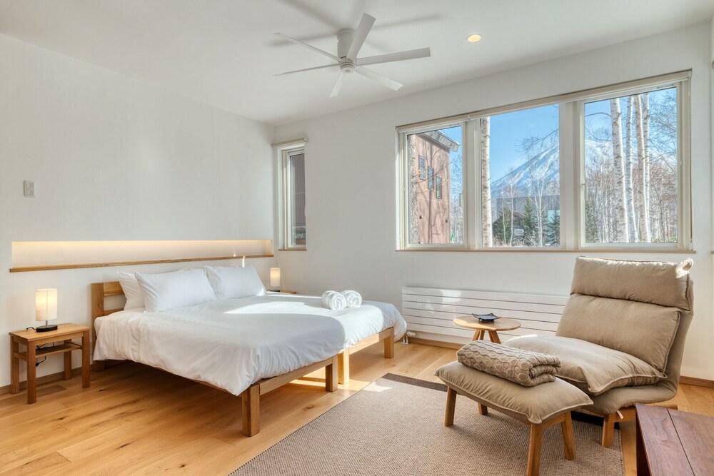 Konaya by Hokkaido Tracks