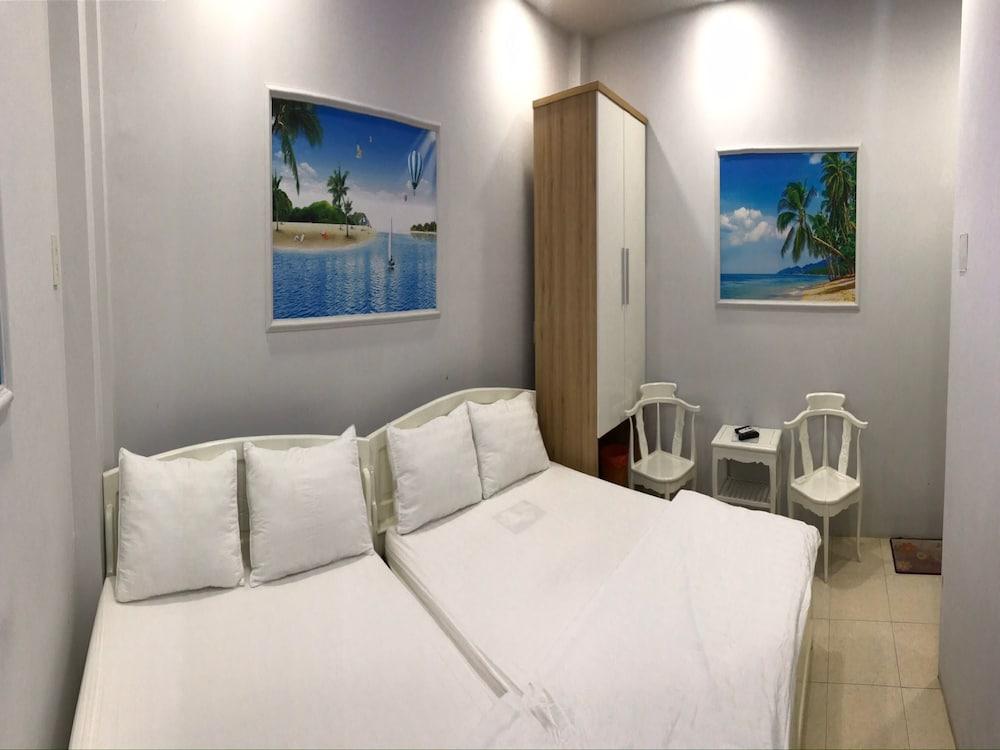 SPOT ON 900 Xina Hostel