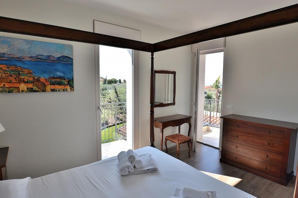 Villa Lisi With Pool