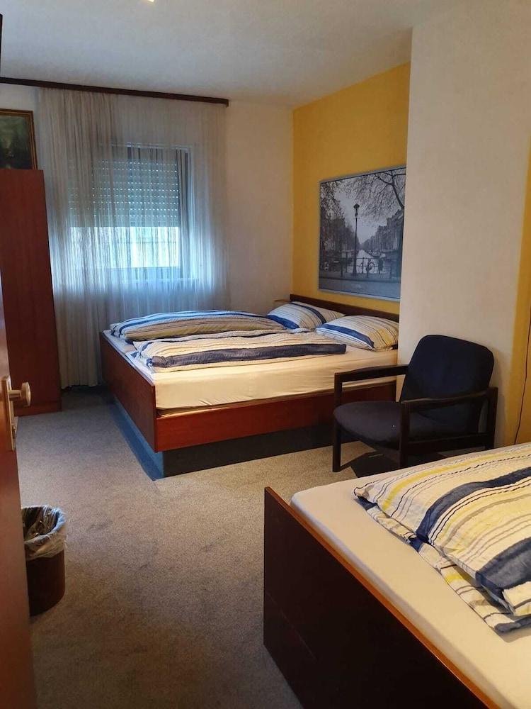 Hotel - Pension - Weller