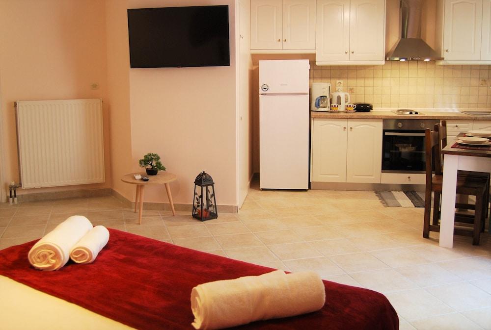 Old Town Venetian Studio  by CorfuEscapes