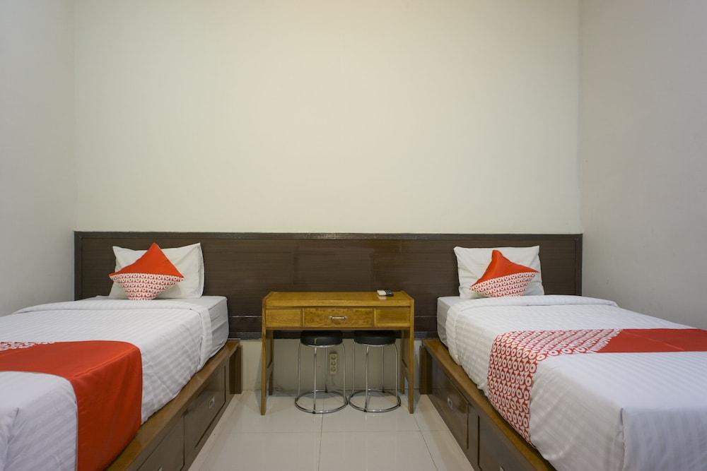 OYO 2598 Hotel Chocolate