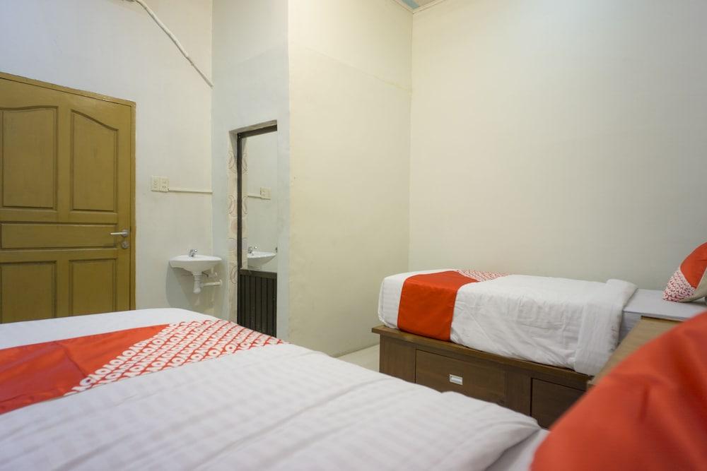 OYO 2598 Hotel Chocolate