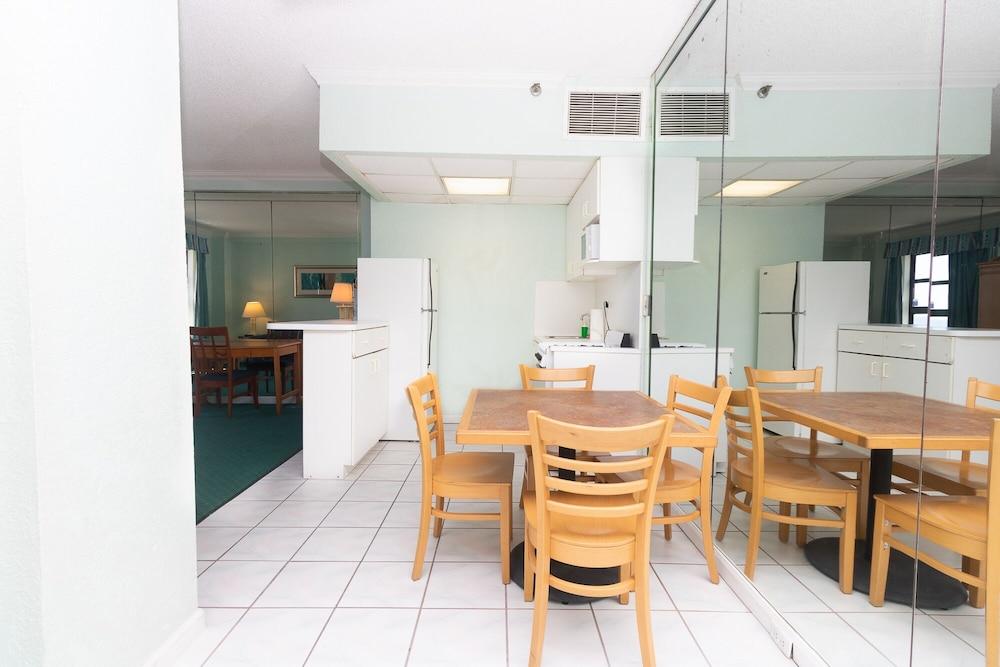 622 Ocean View Hollywood Beach