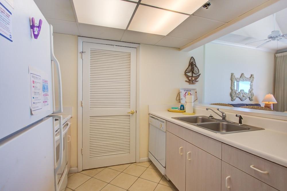 Long Beach by Forehand Rentals