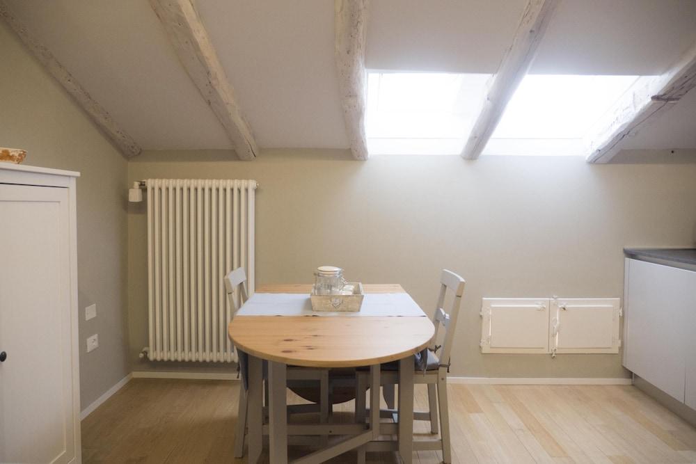 Piazza dei Tribunali