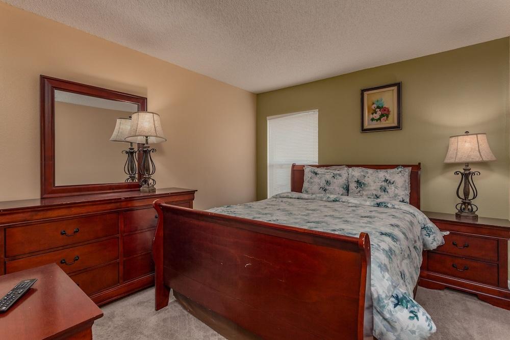 Emerald Island-ru953