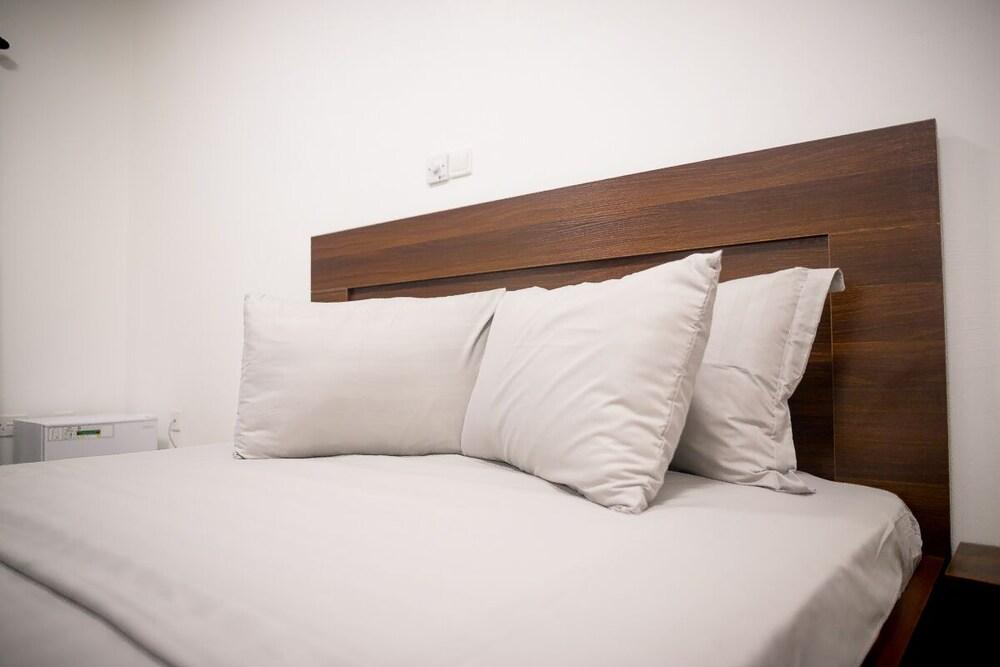 Bulls and Anchor Inn