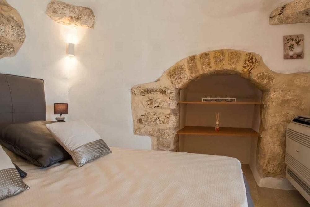 Luxury Scialandre Exclusive Pool Villa