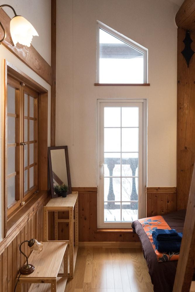 HDO Luxury Log House