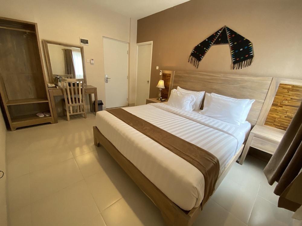 Flamingo Avia Labuan Bajo