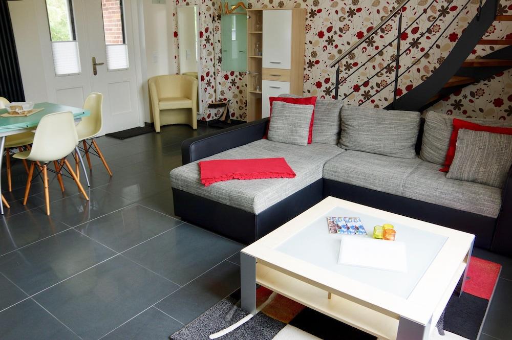 Urlaubsbahnhof - "wartehalle"