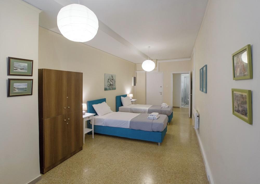 Central apartment on pedestrian street