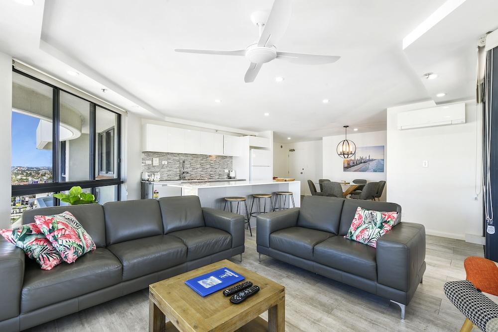 Victoria Square Private Apartments