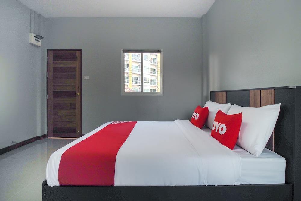 OYO 715 Apartment Khunpu