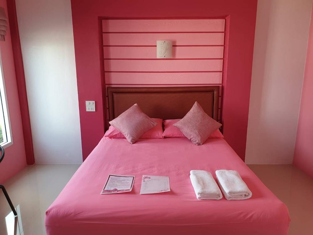 OYO 683 Baan Lo Samphao