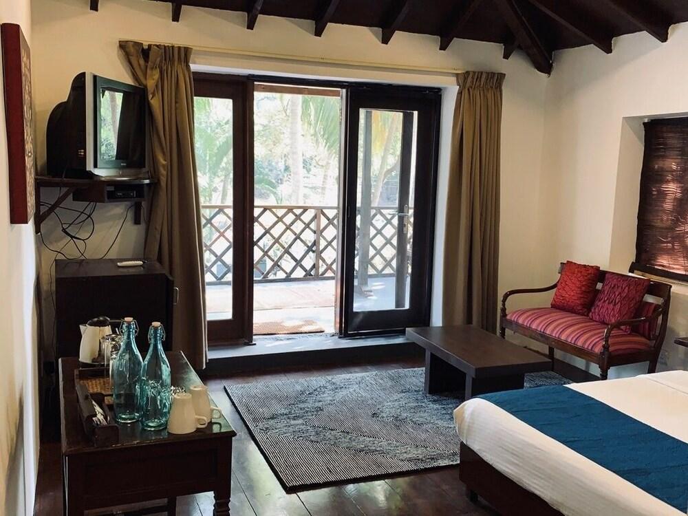 Casa Candolim Beach Front