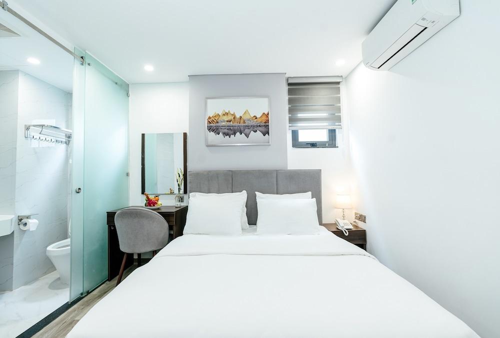 SWEDEN Hotel and Apartment