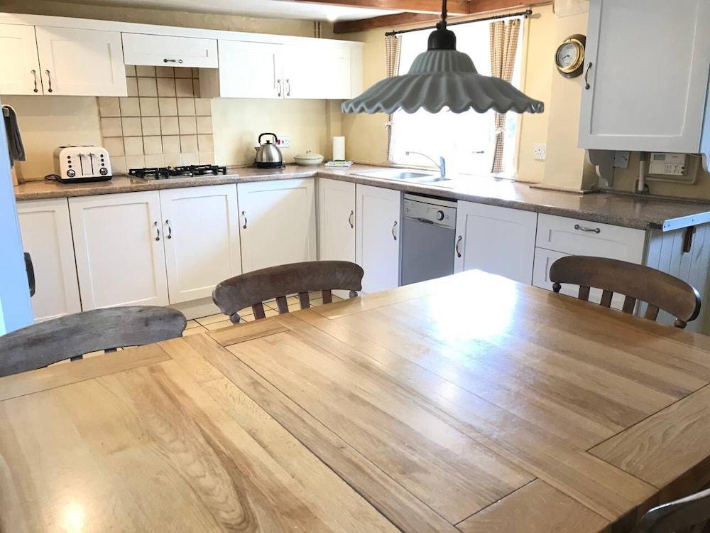 Idyllic Riverside Cottage in Dorset