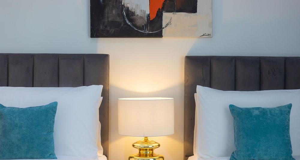 Westminster  South Ridge