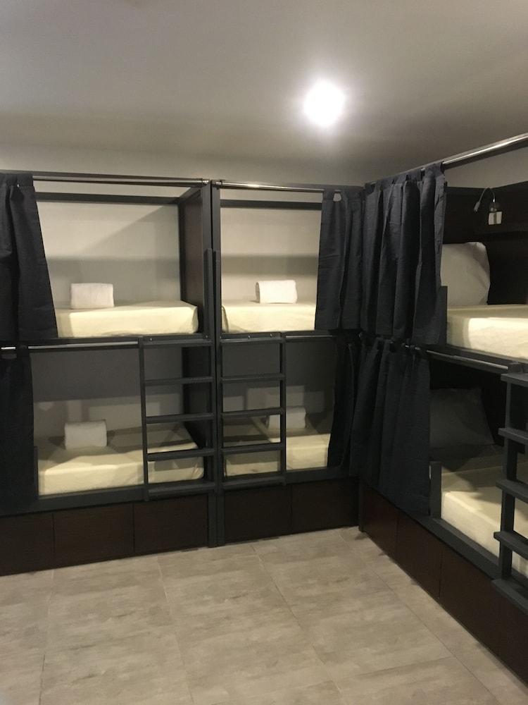 Nooky Hostel Boracay