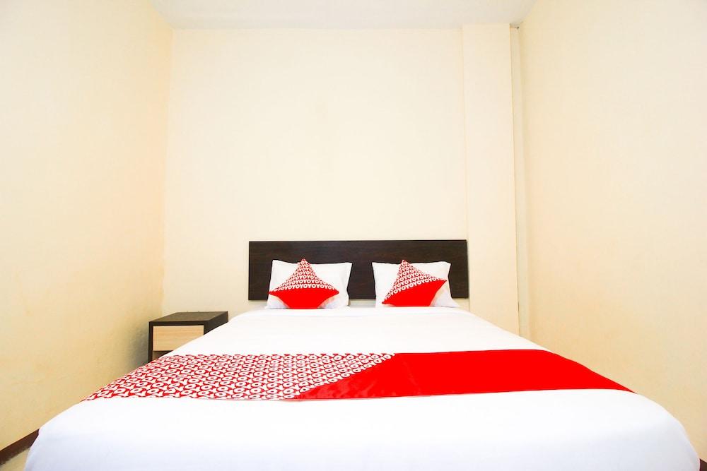 OYO 1025 Hotel Intan