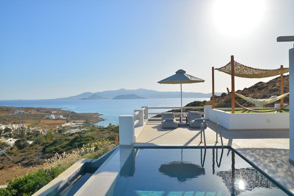 Mythology Naxos Villas & Suites