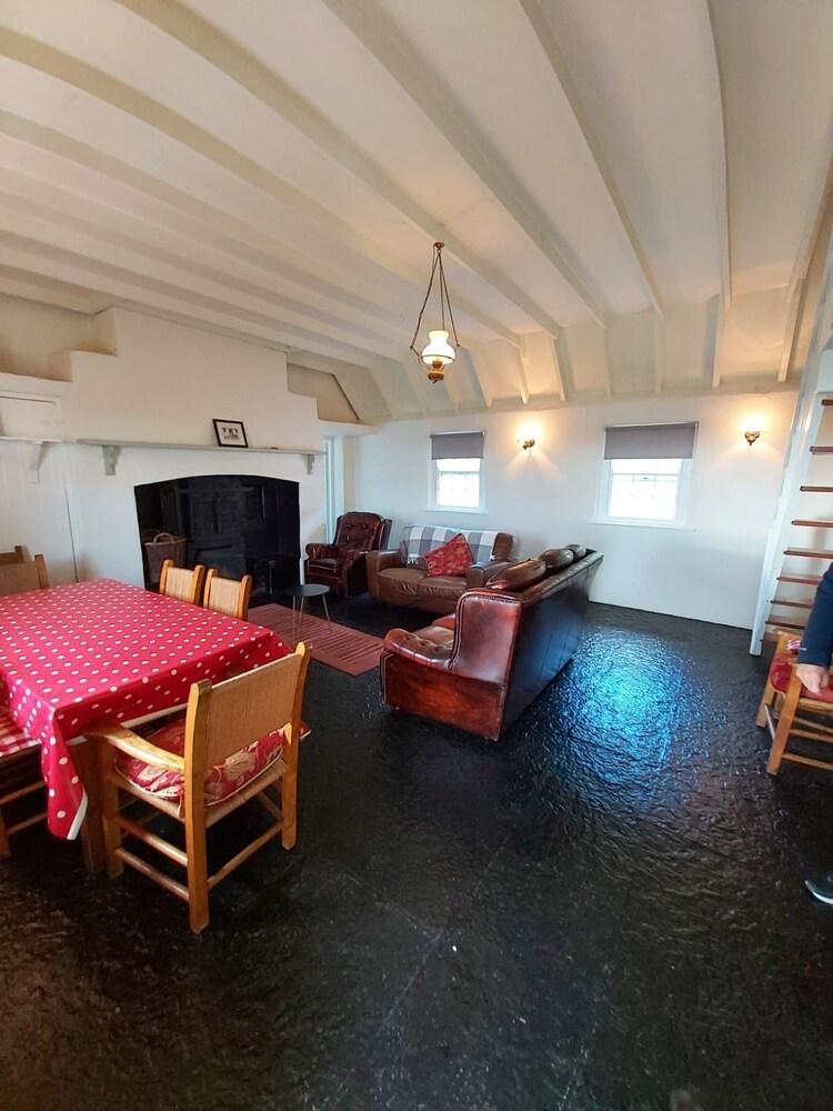 Corofin Lake Cottage No 3