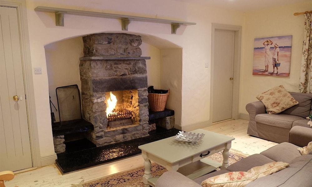 Ballyvaughan Cottage No 14