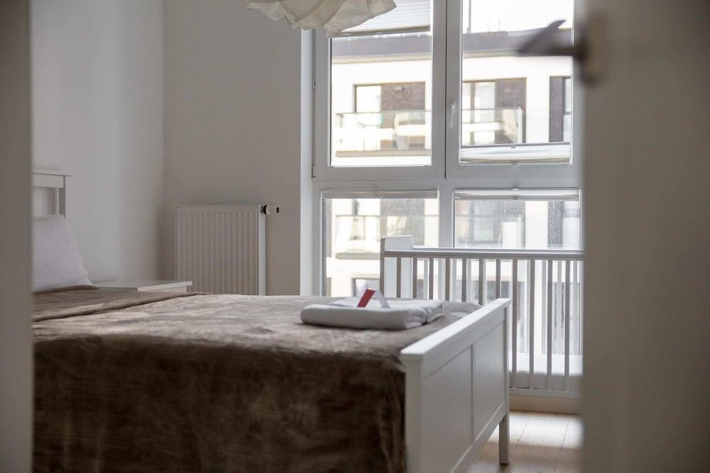 Rozlogi Sunny Apartment